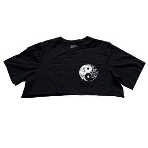 Arcteryx cropped t shirt